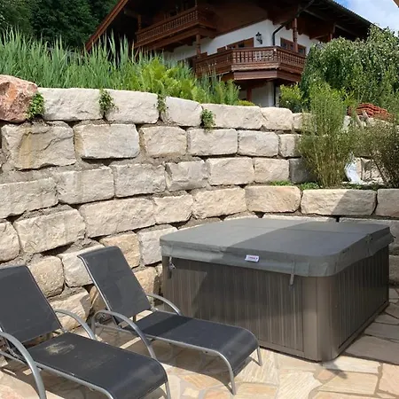 Bergsucht-ruhpolding, Traumlage Am Sonnigen Suedhang, Kostenlose Parkplaetze, Schnelles Wlan, Ruhige Sackgasse, Netflix Inklusive Lejlighed *