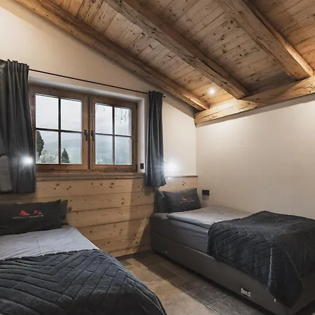 Bergsucht-ruhpolding, Traumlage Am Sonnigen Suedhang, Kostenlose Parkplaetze, Schnelles Wlan, Ruhige Sackgasse, Netflix Inklusive * Ruhpolding