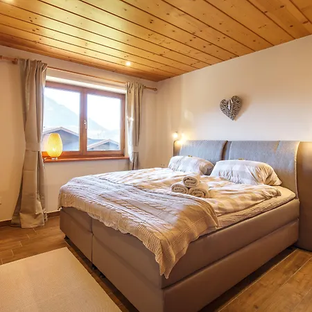 Διαμέρισμα Bergsucht-ruhpolding, Traumlage Am Sonnigen Suedhang, Kostenlose Parkplaetze, Schnelles Wlan, Ruhige Sackgasse, Netflix Inklusive *